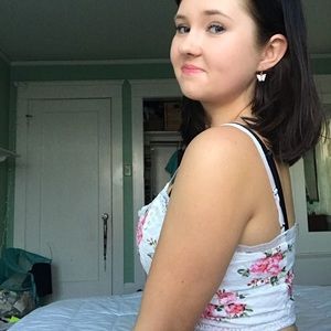 Meet your Posher, Gabrielle